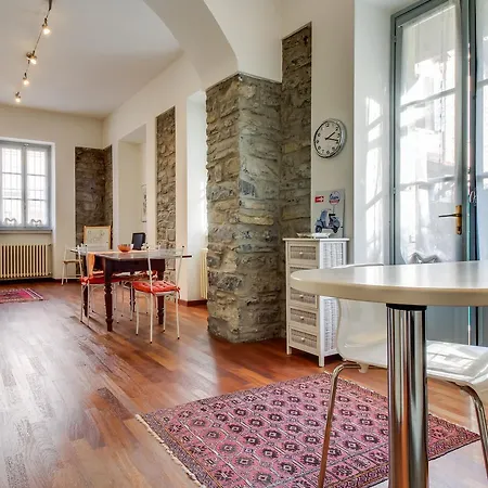 Apartment Petrarca Como